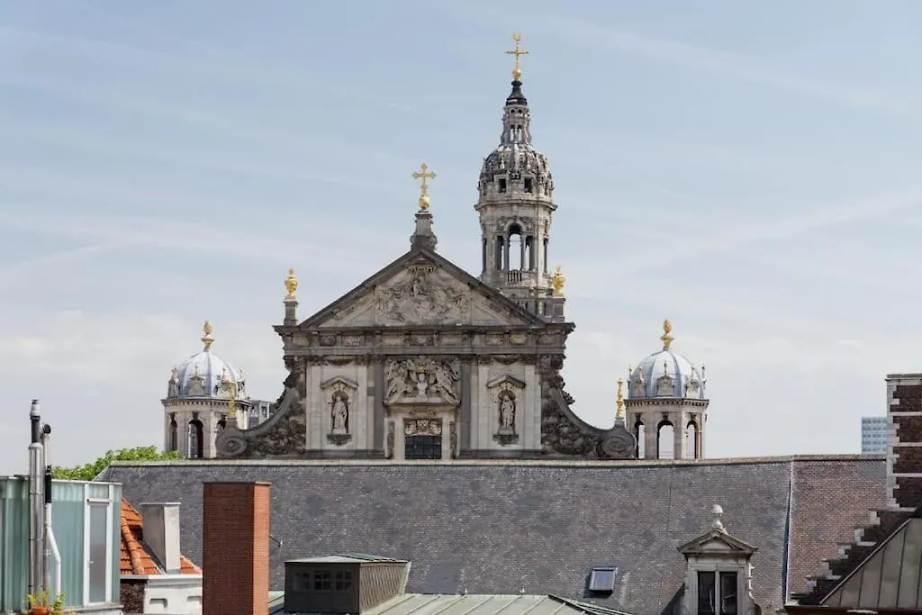 Διαμέρισμα Mooi Licht Appartement In Bruisend Antwerpen!