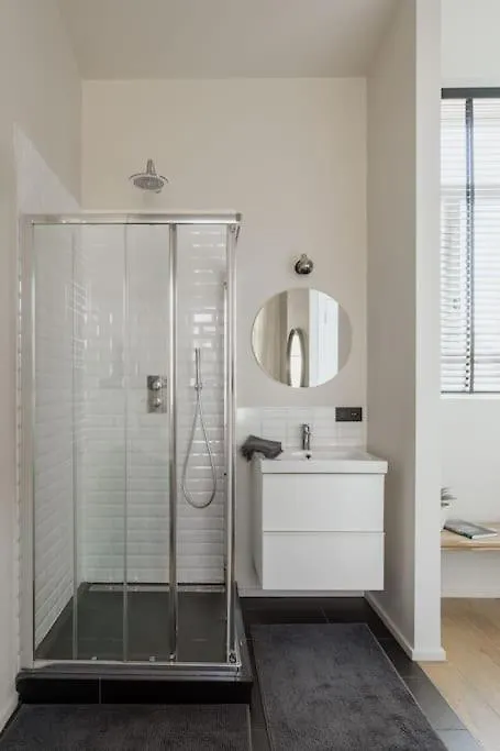 Apartment Mooi Licht Appartement In Bruisend Antwerpen!